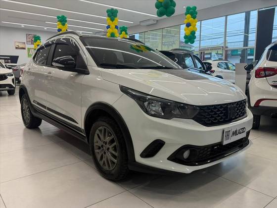 FIAT ARGO 1.3 FIREFLY FLEX TREKKING MANUAL FIAT ARGO 1.3 FIREFLY FLEX TREKKING MANUAL